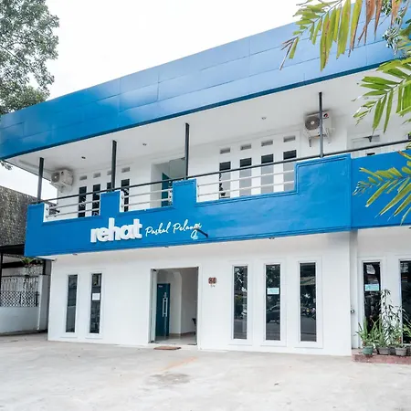 Rehat At Paskal Pelangi